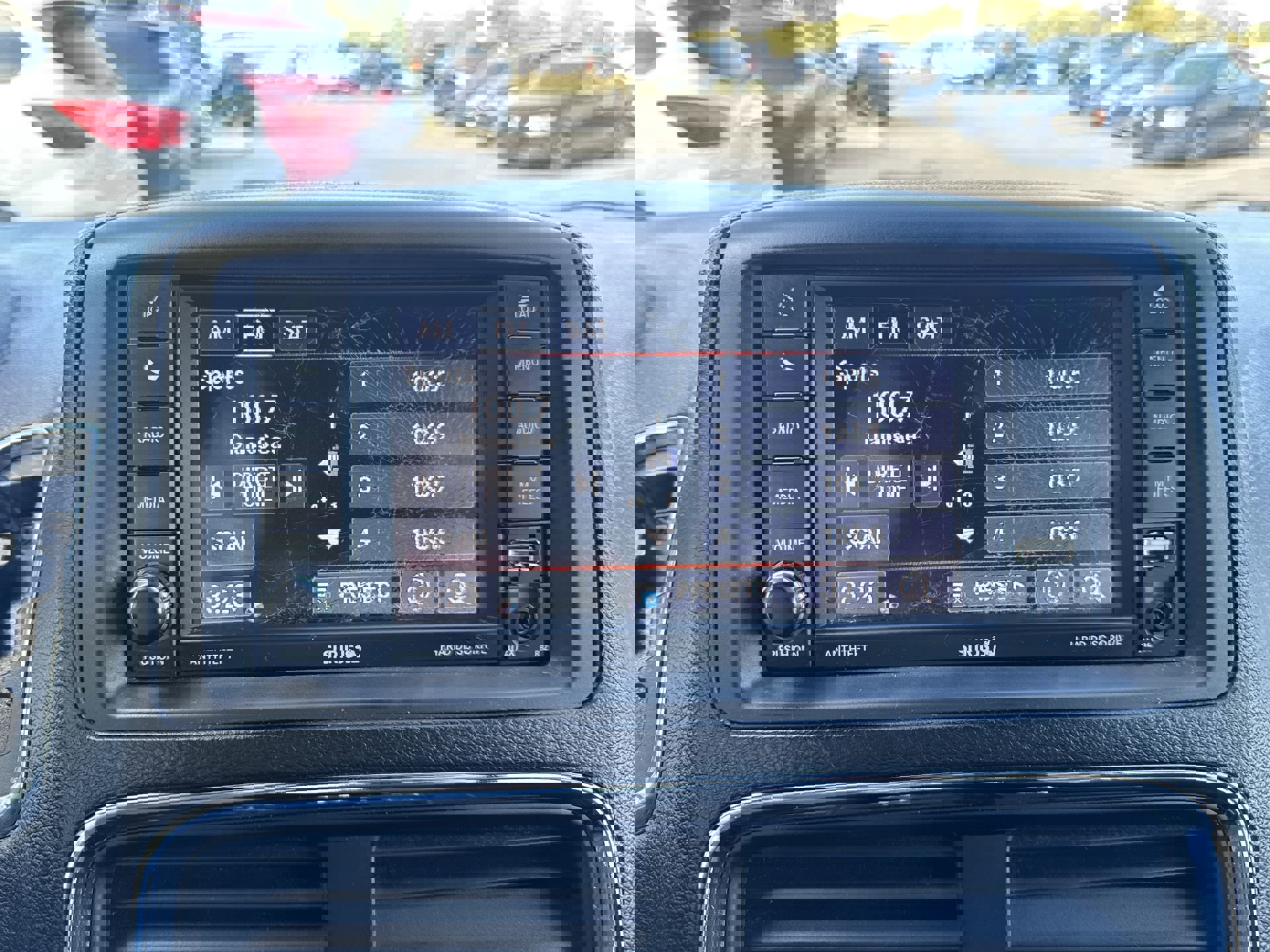 Used 2018 Dodge Grand Caravan SE image 13