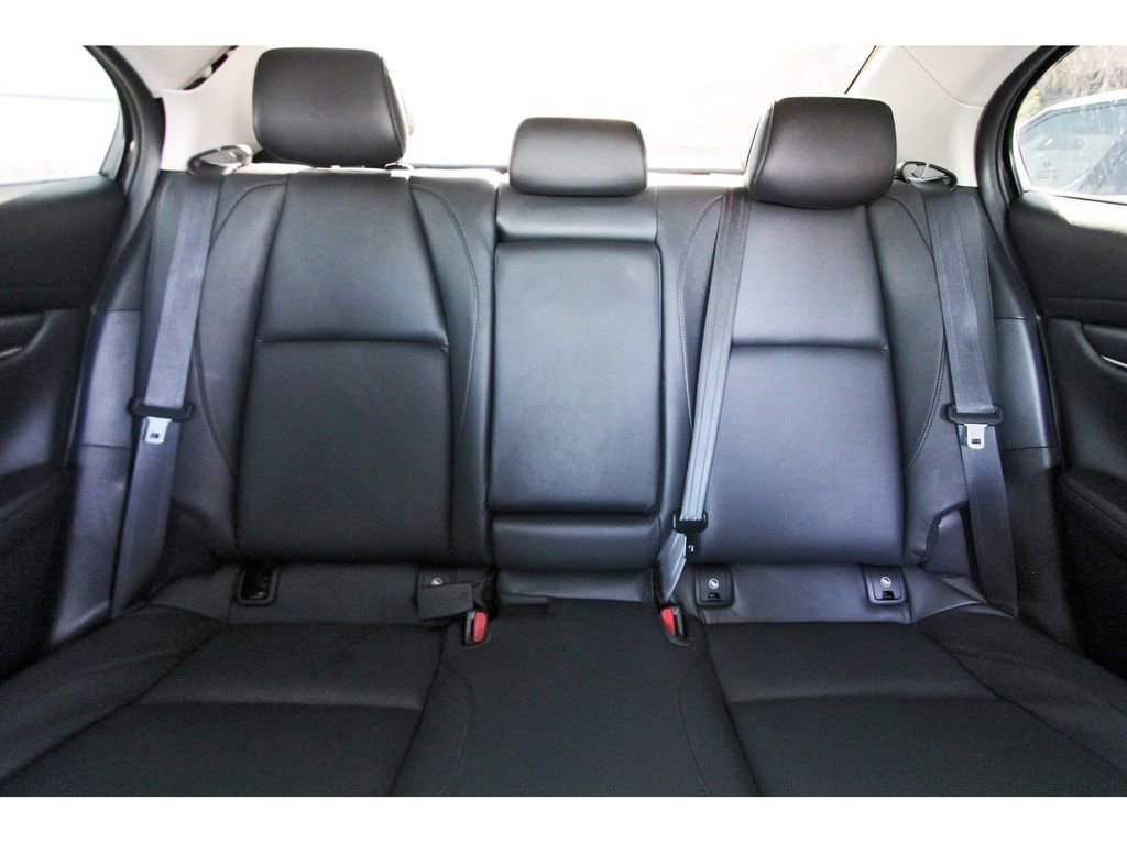 Used 2023 MAZDA MAZDA3 s image 14