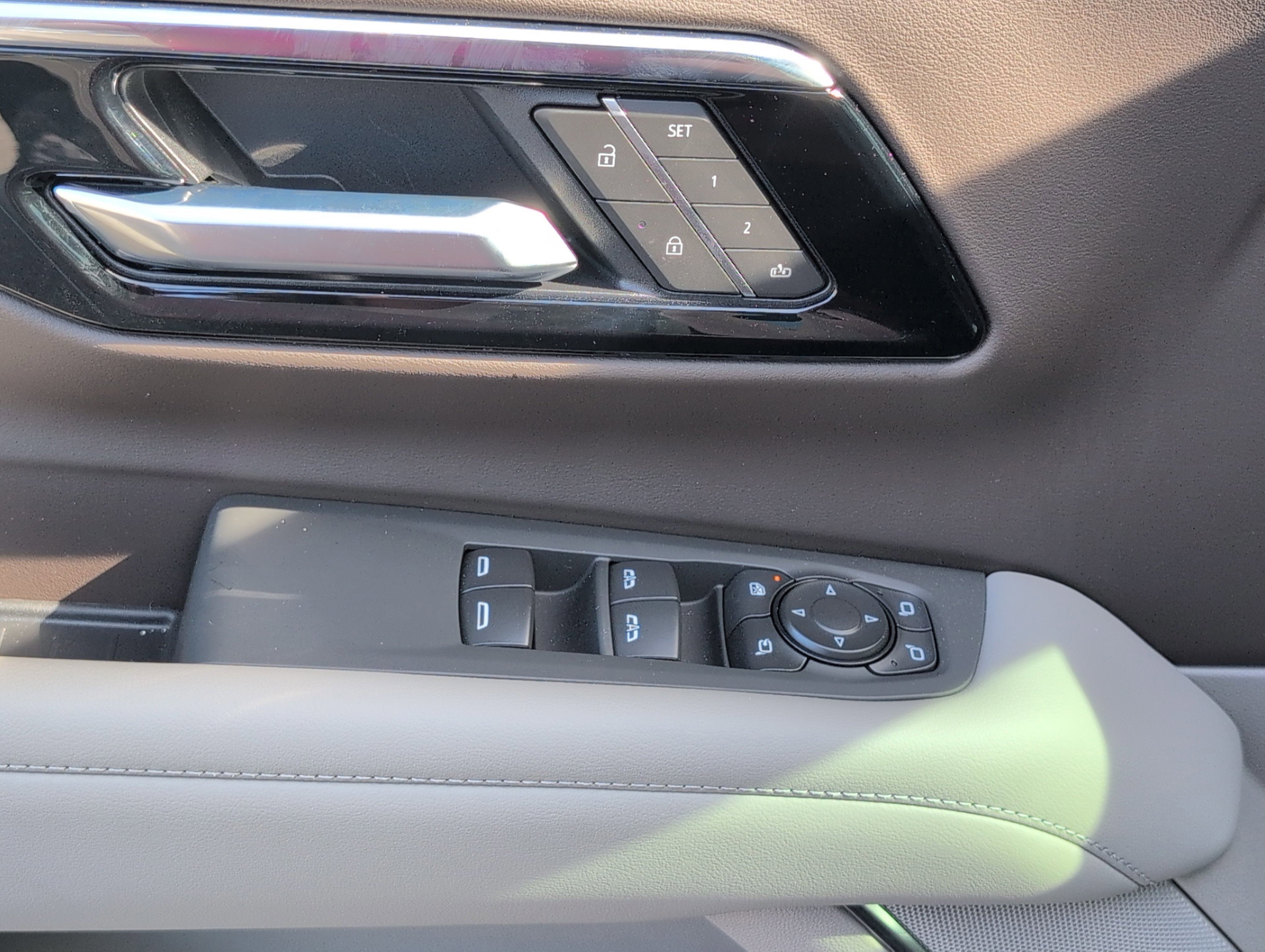 Certified 2026 Chevrolet Tahoe Z71 w/ Comfort Package image 17