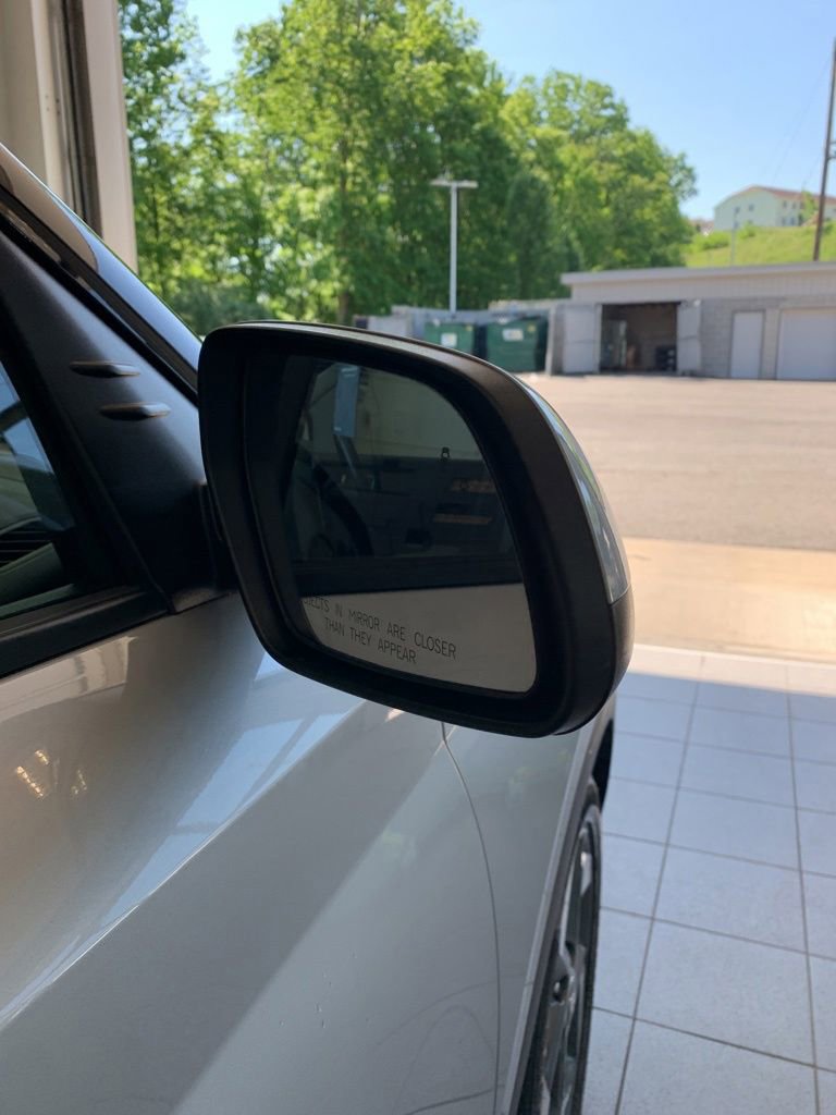 Certified 2023 Hyundai Venue SEL FWD image 21