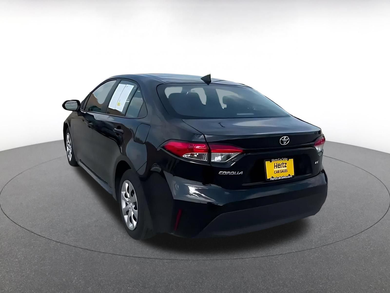Used 2025 Toyota Corolla LE FWD image 12