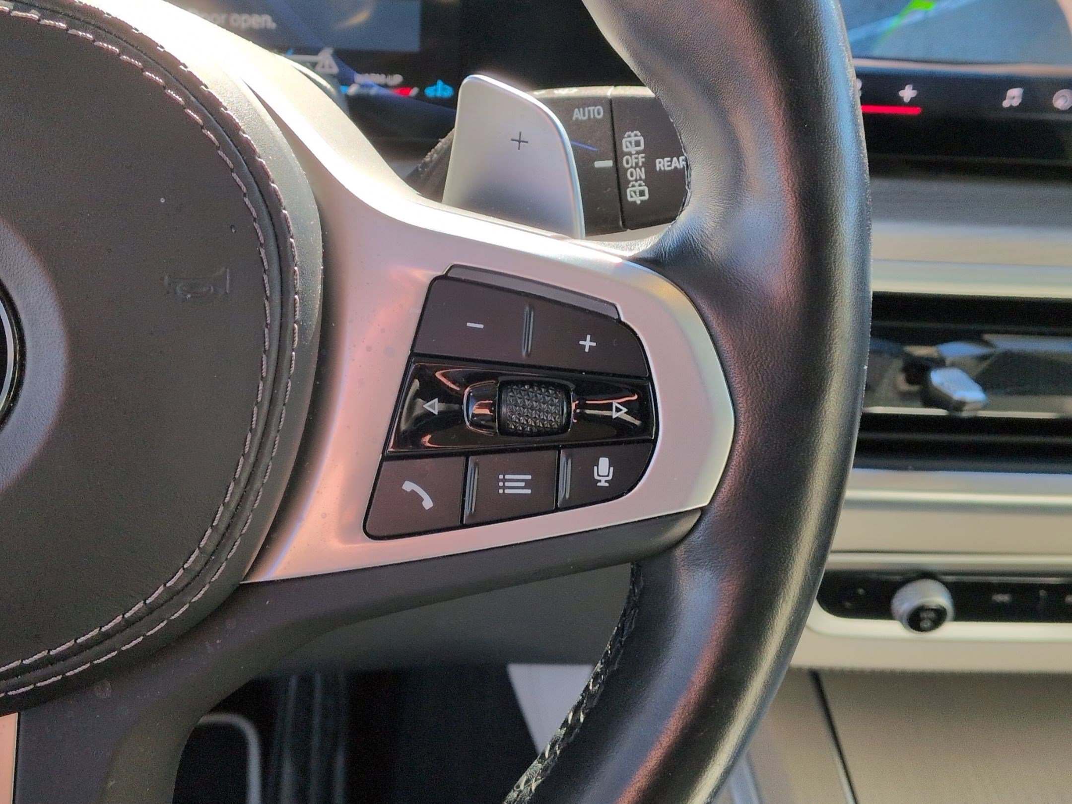 Certified 2024 BMW X7 xDrive40i w/ Executive Package image 20