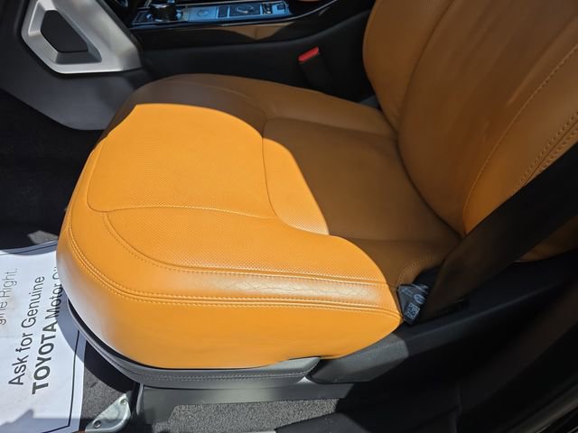 Used 2019 Land Rover Range Rover Autobiography image 32