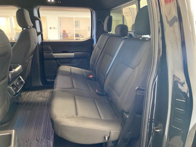 Used 2022 Ford F150 XLT w/ Equipment Group 302A High AWD/4WD image 9