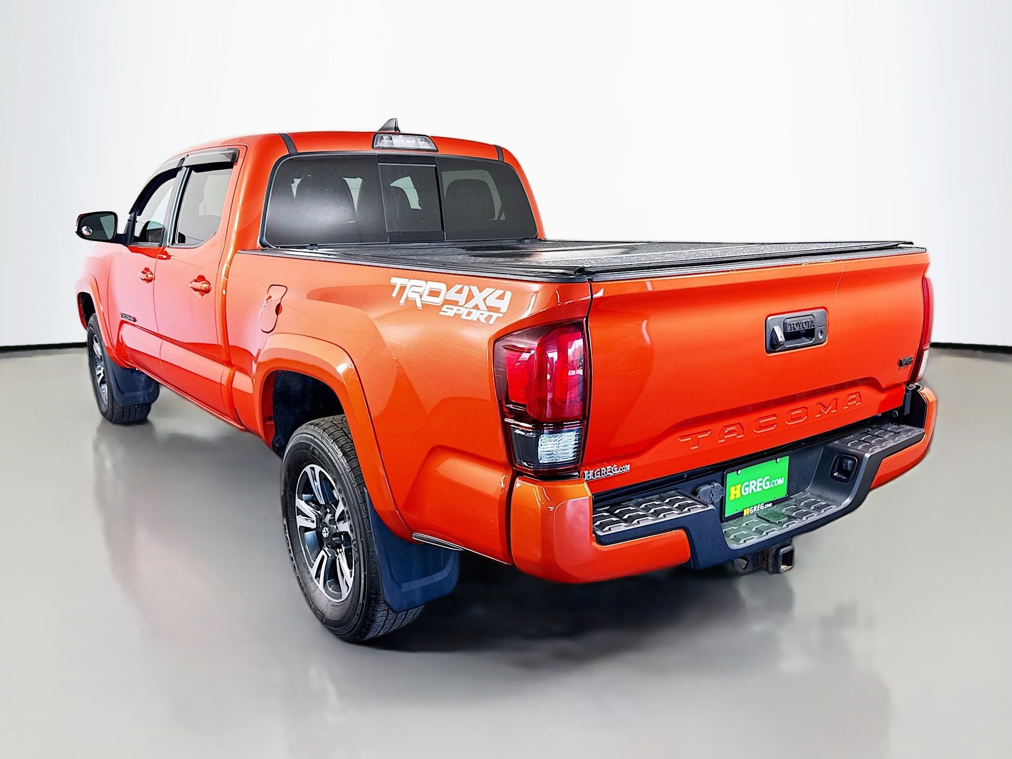 Used 2018 Toyota Tacoma SR5 image 7