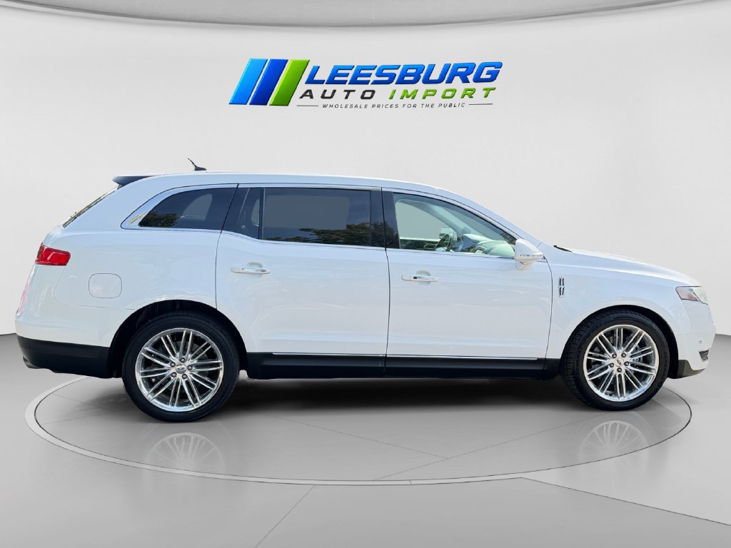 Used 2013 Lincoln MKT AWD image 6