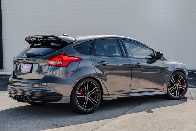 Used 2015 Ford Focus ST image 46