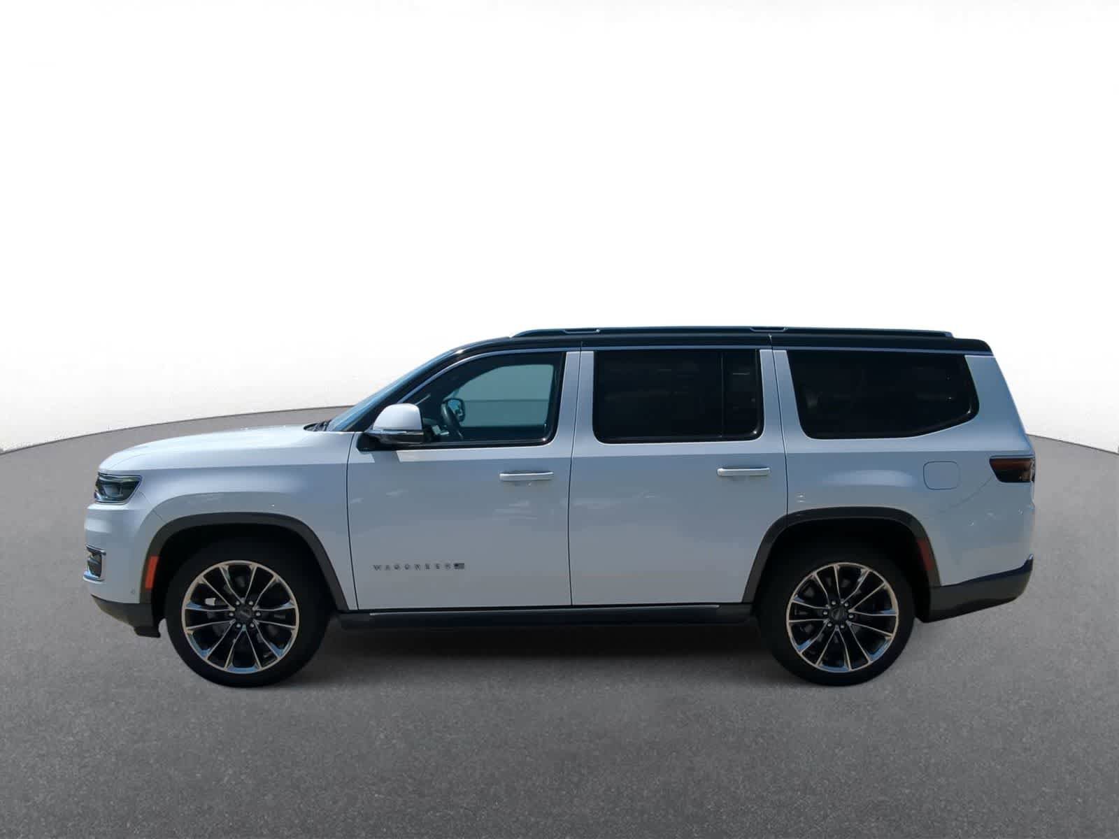 Used 2022 Jeep Wagoneer Series III w/ Premium Group I AWD/4WD image 5
