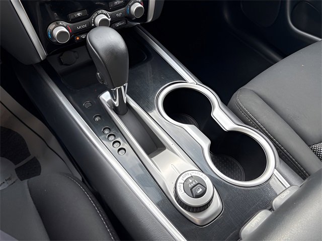 Used 2020 Nissan Pathfinder SV image 16