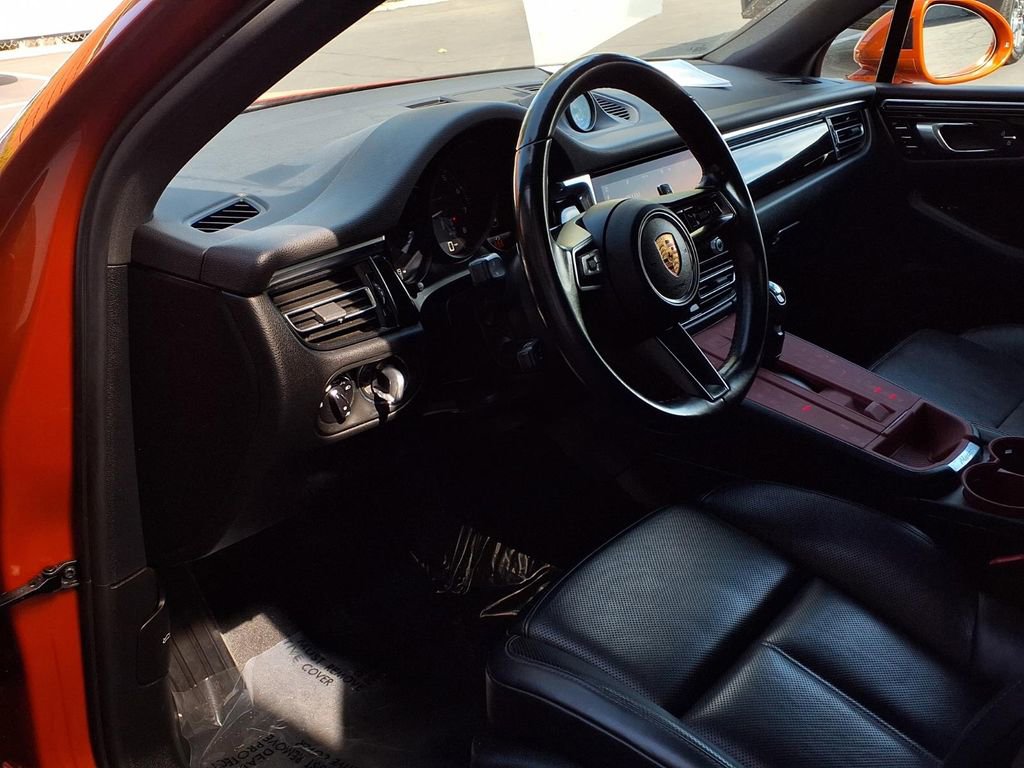 Used 2022 Porsche Macan image 14