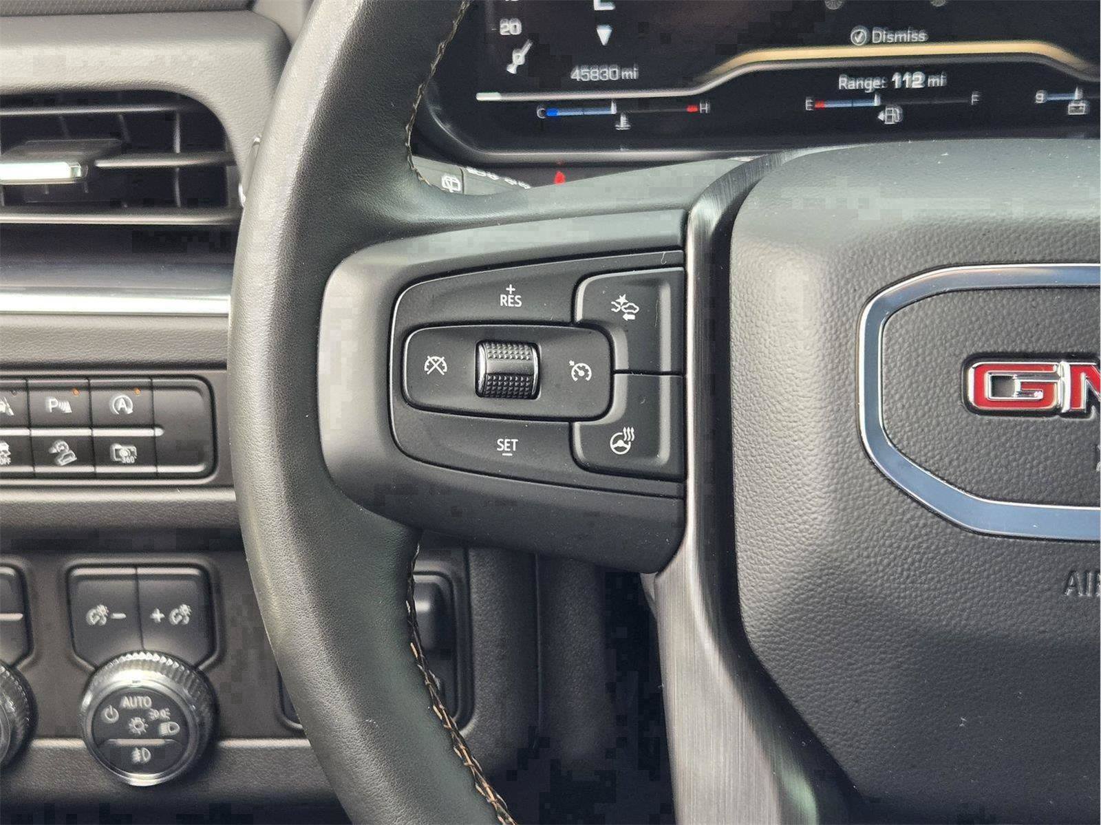 Used 2024 GMC Yukon AT4 w/ Technology Package AWD/4WD image 27