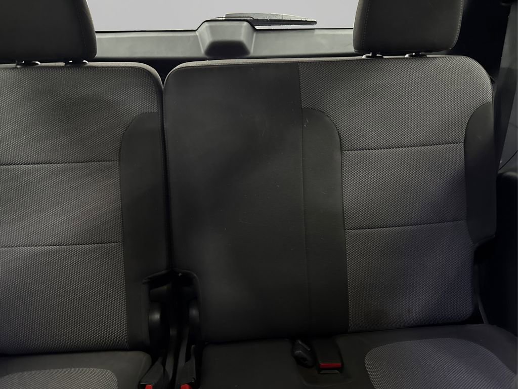 Used 2023 Chevrolet Traverse LT image 37