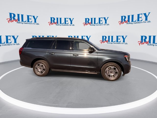 Used 2025 Ford Expedition Max Active AWD/4WD image 10