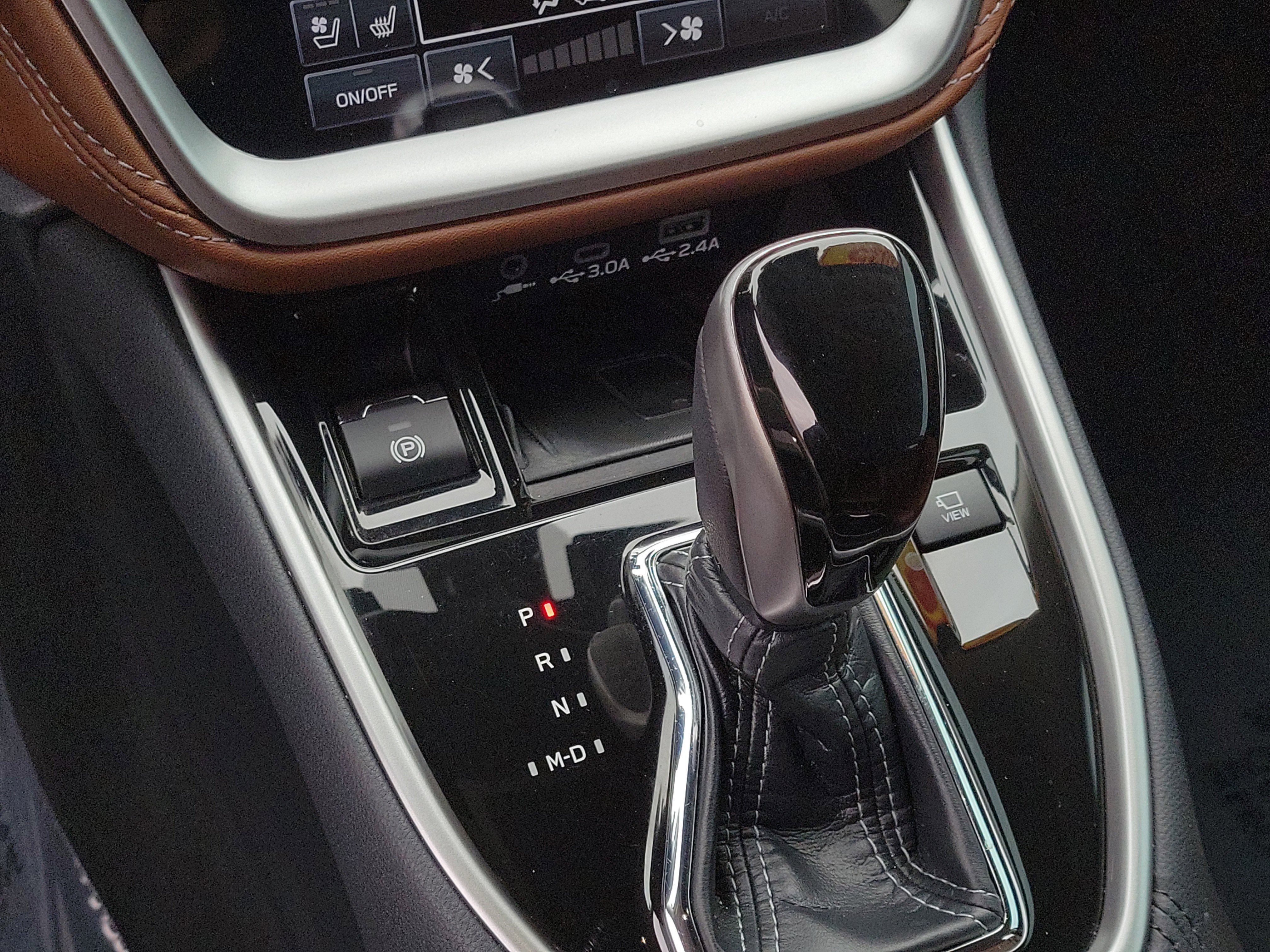 Used 2025 Subaru Outback Touring XT w/ Popular Package #2 image 25