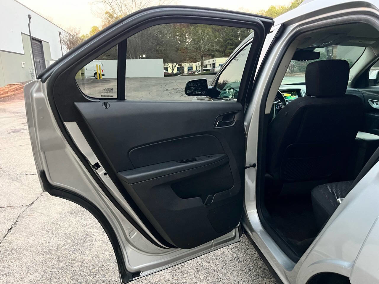 Used 2016 Chevrolet Equinox LT image 34