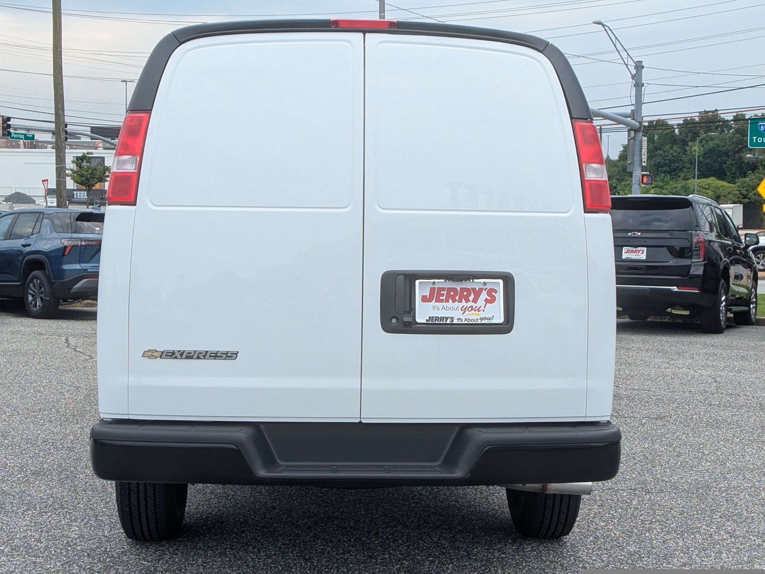 New 2026 Chevrolet Express 2500 w/ Driver Convenience Package RWD image 6