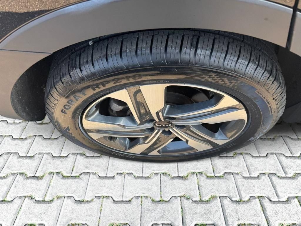 Certified 2023 Kia Sorento SX Prestige AWD/4WD image 9