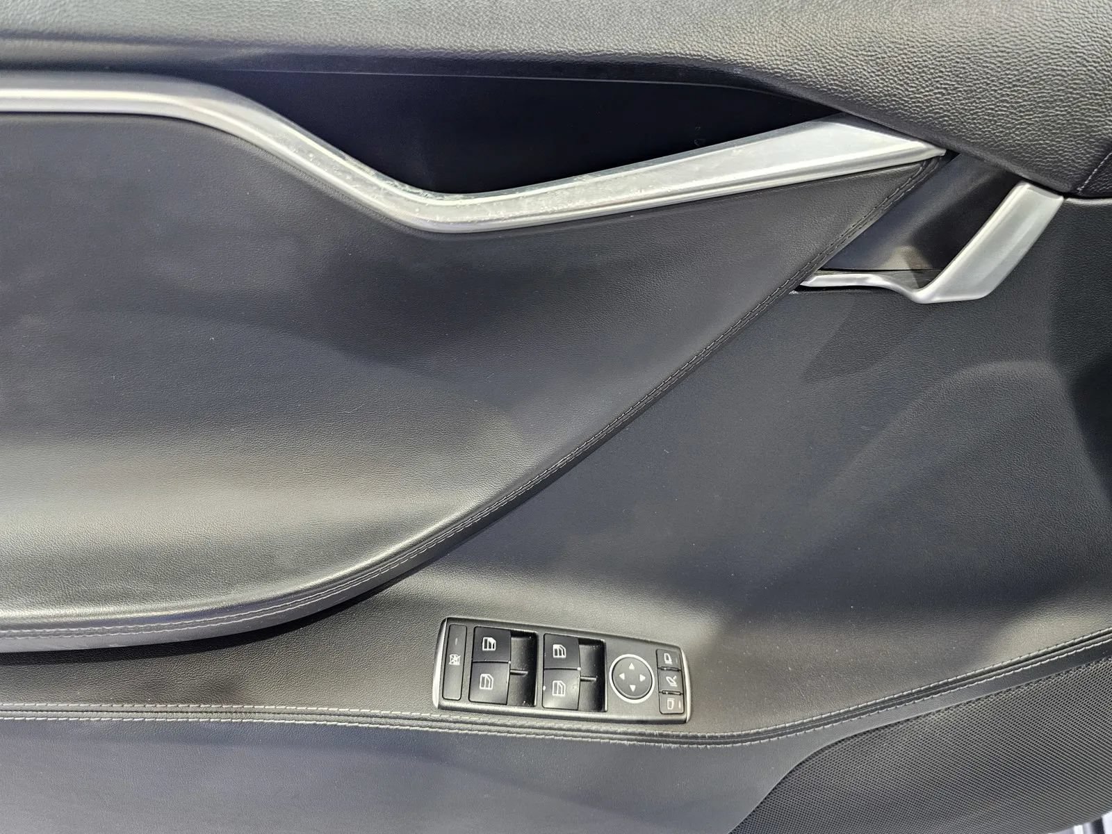 Used 2014 Tesla Model S P85 RWD image 13