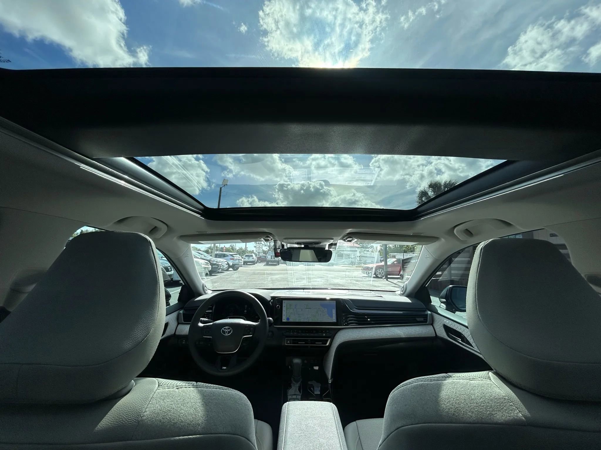 Used 2025 Toyota Camry XLE image 16