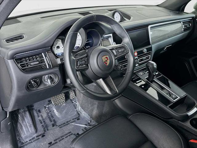 Used 2022 Porsche Macan GTS AWD/4WD image 9