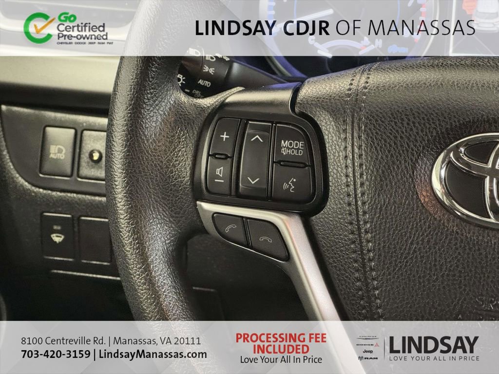 Used 2019 Toyota Highlander LE image 30