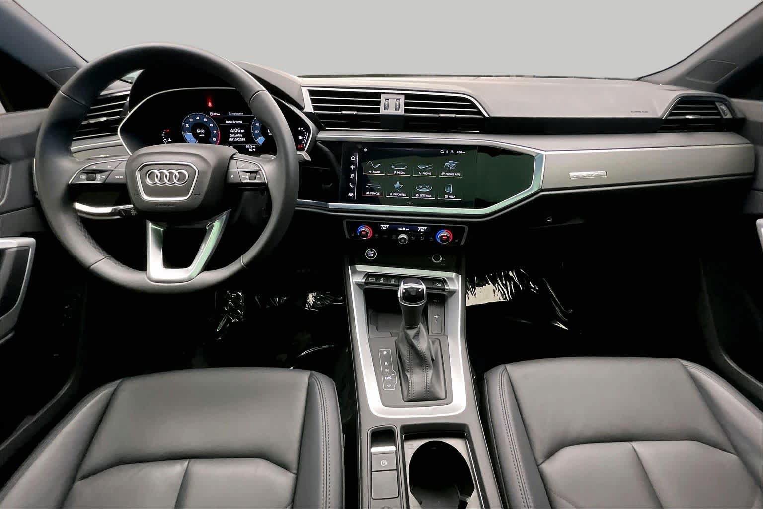 Used 2025 Audi Q3 2.0T Premium w/ Convenience Package AWD/4WD image 16