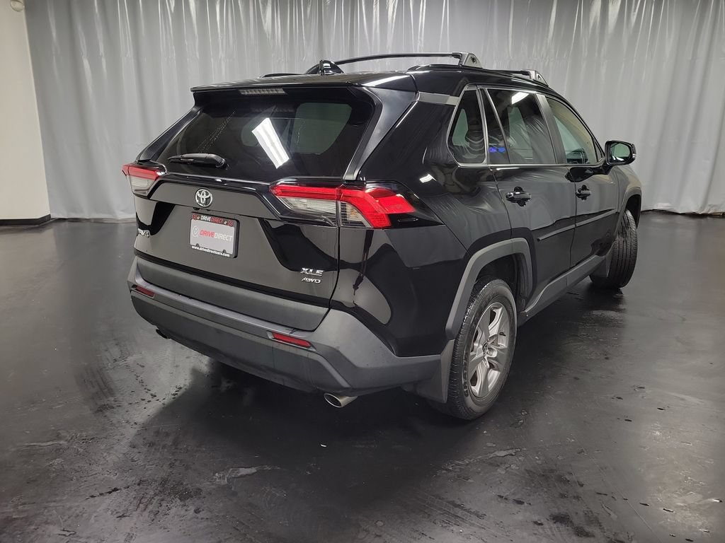 Used 2024 Toyota RAV4 XLE AWD/4WD image 8