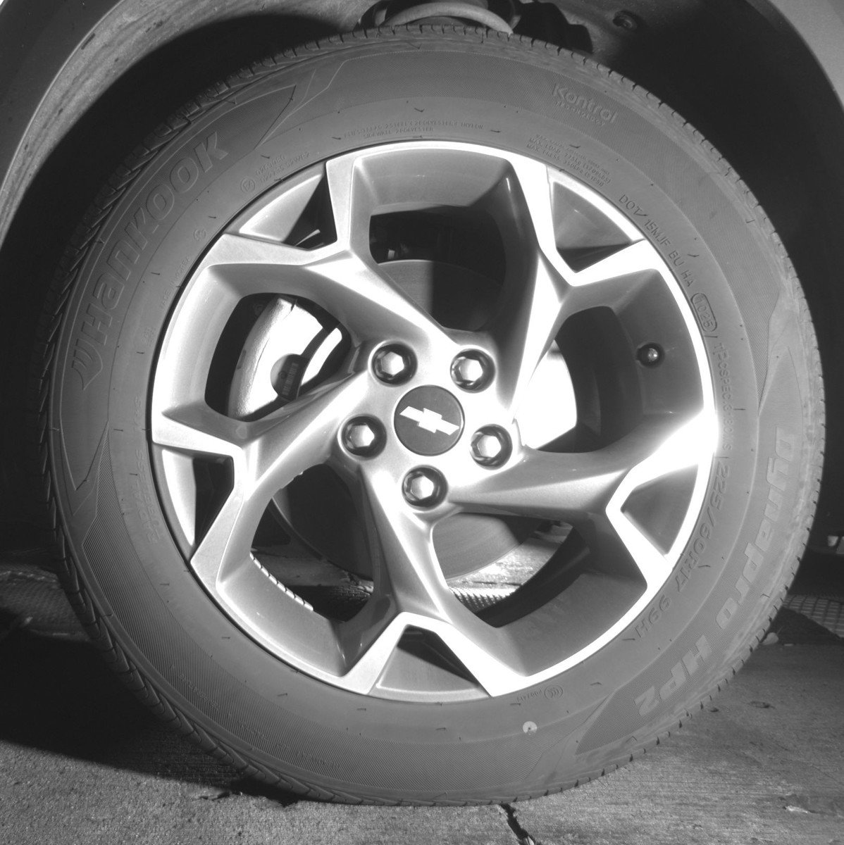 Used 2025 Chevrolet Trax LT FWD image 12