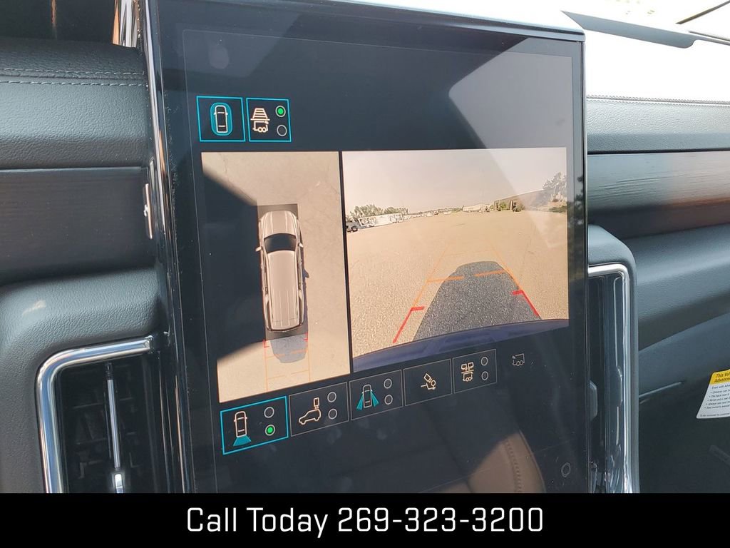 New 2025 GMC Yukon XL Denali w/ Denali Reserve Package image 16