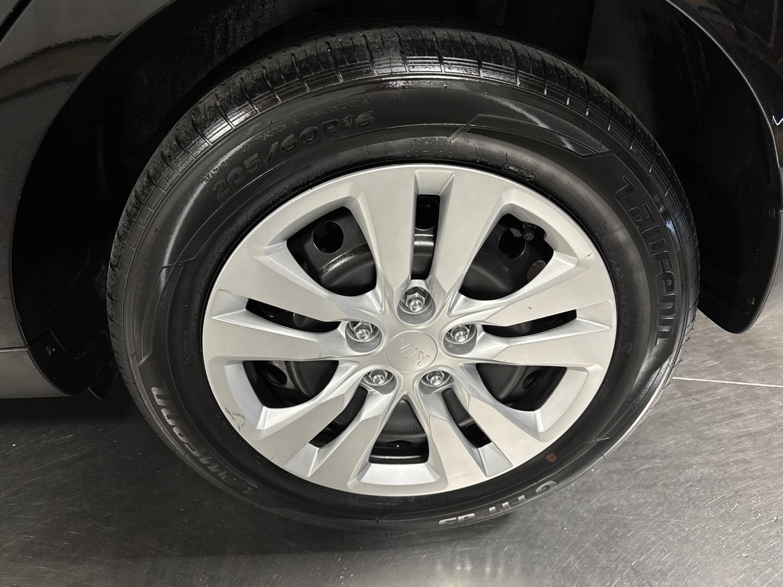 Used 2021 Kia Soul LX FWD image 12