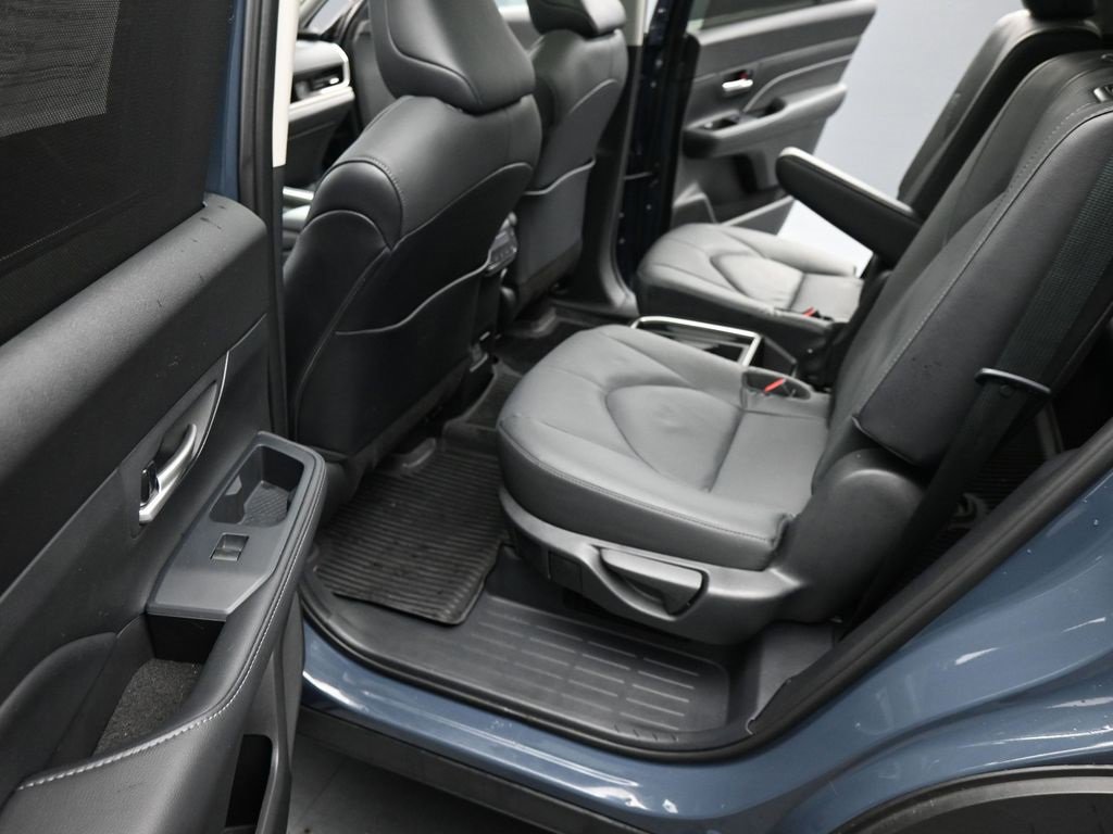 Used 2025 Toyota Grand Highlander AWD Hybrid image 21