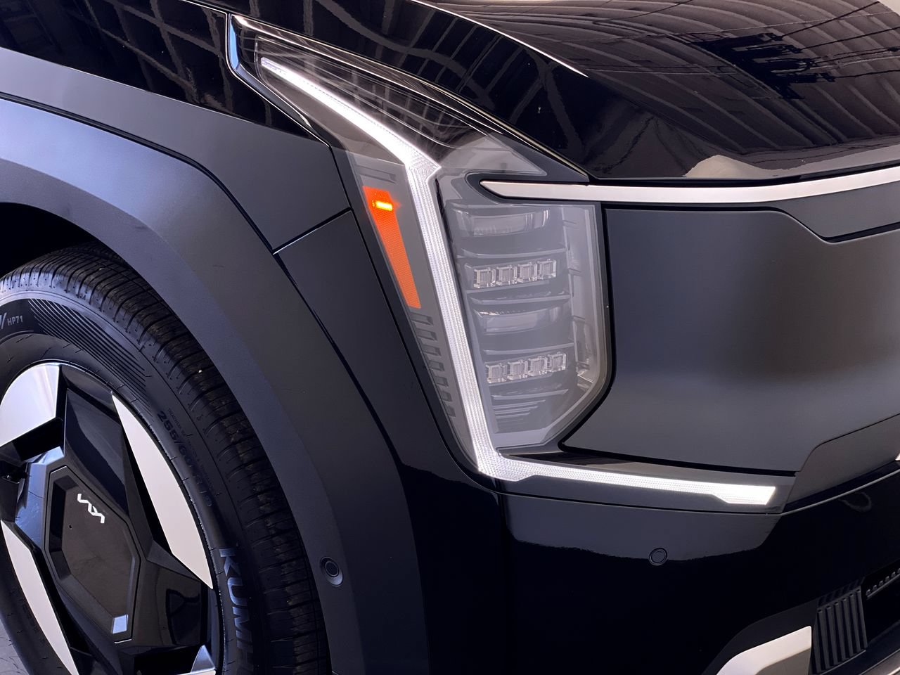 New 2026 Kia EV9 Wind AWD/4WD image 11