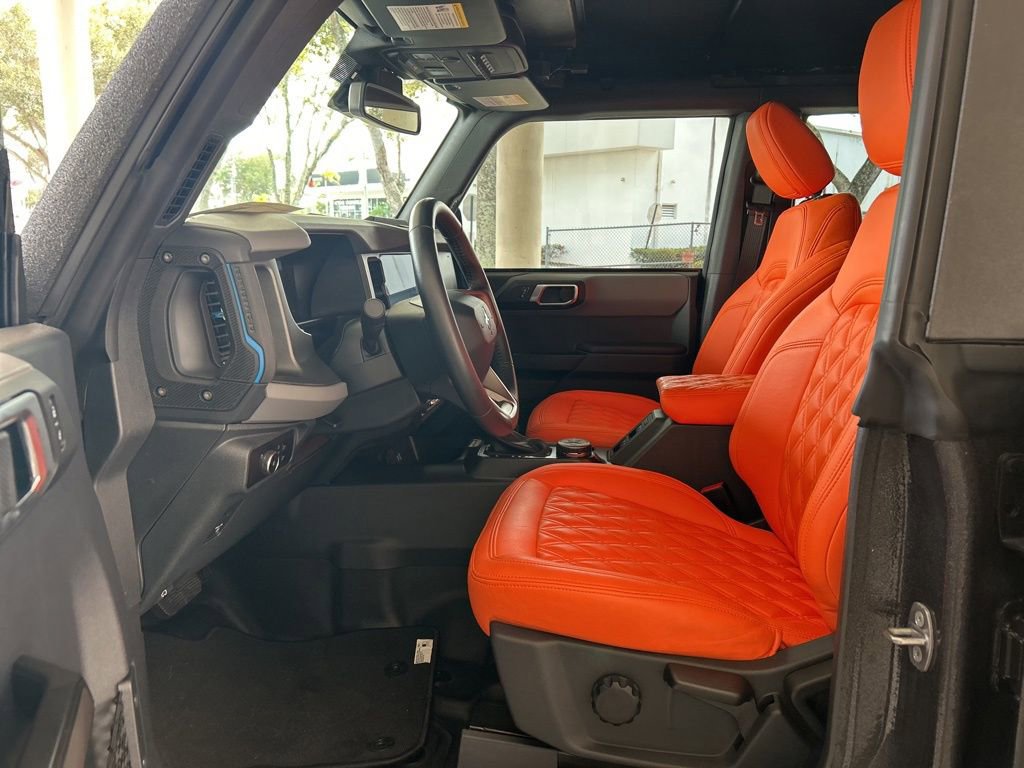 Used 2024 Ford Bronco Black Diamond image 5