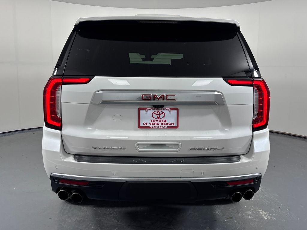 Used 2021 GMC Yukon Denali w/ Denali Premium Package image 5