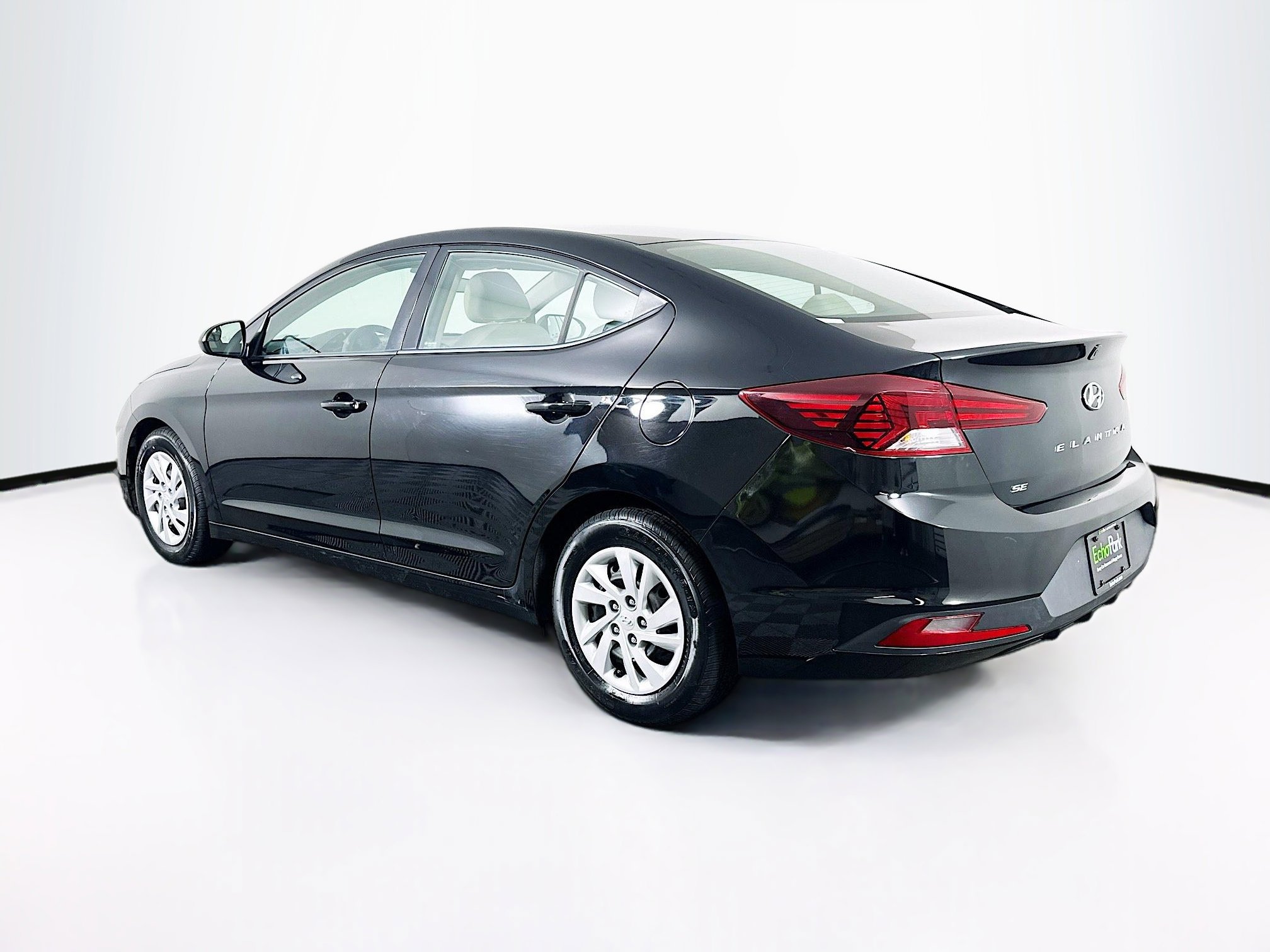 Used 2020 Hyundai Elantra SE image 5