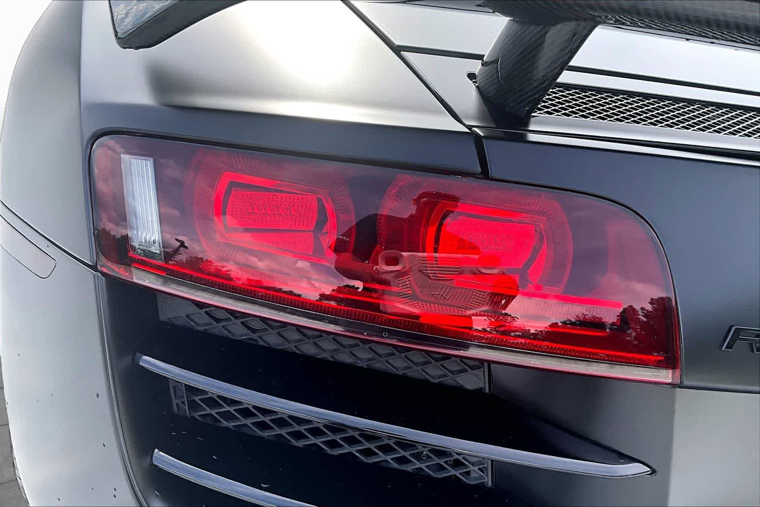 Used 2011 Audi R8 V10 AWD/4WD image 25