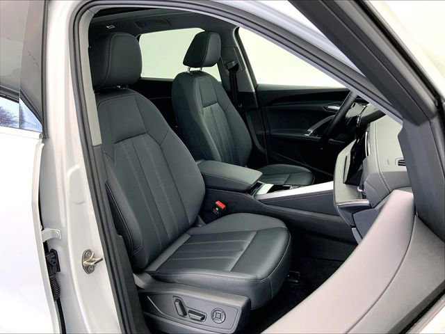 Used 2025 Audi Q5 Premium Plus w/ Premium Plus image 7