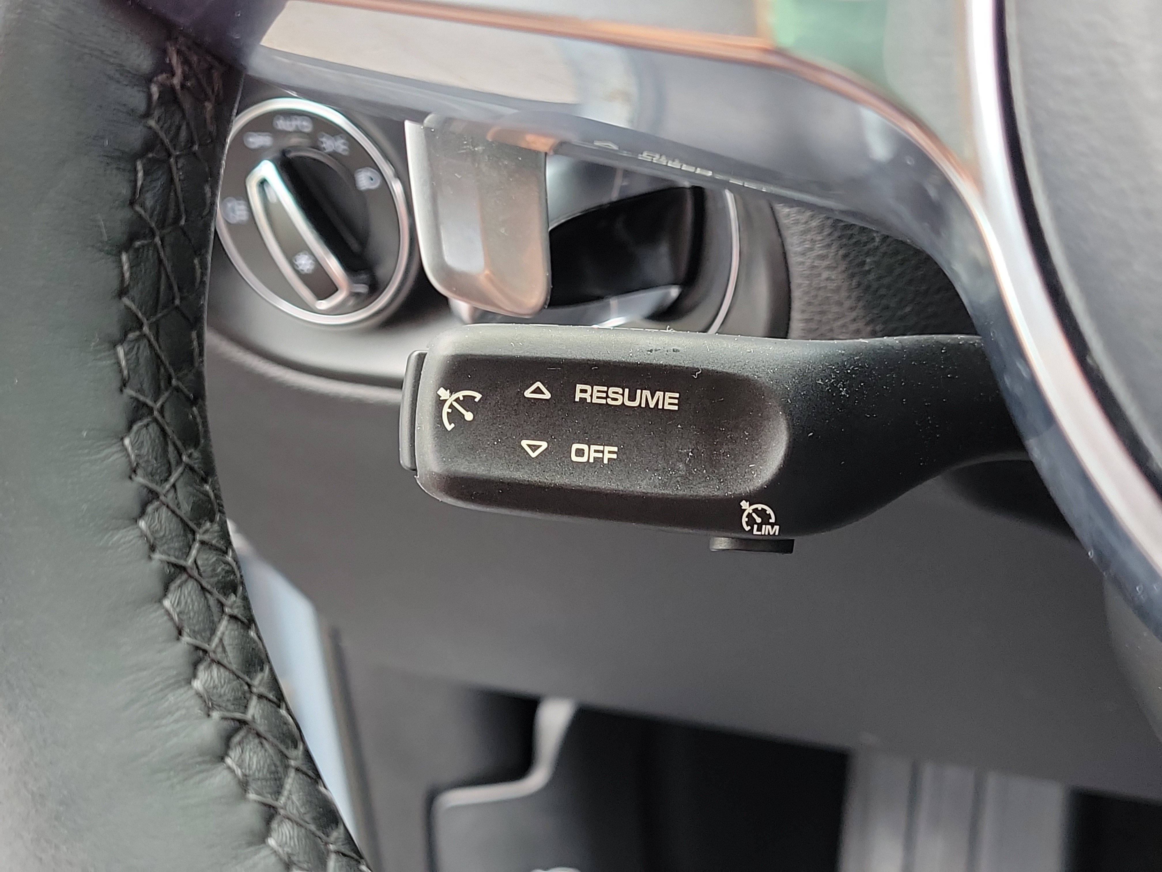 Used 2019 Porsche Macan AWD/4WD image 35