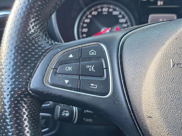 Used 2017 Mercedes-Benz GLC 300 4MATIC image 13