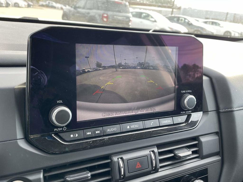 Used 2024 Nissan Pathfinder S image 27