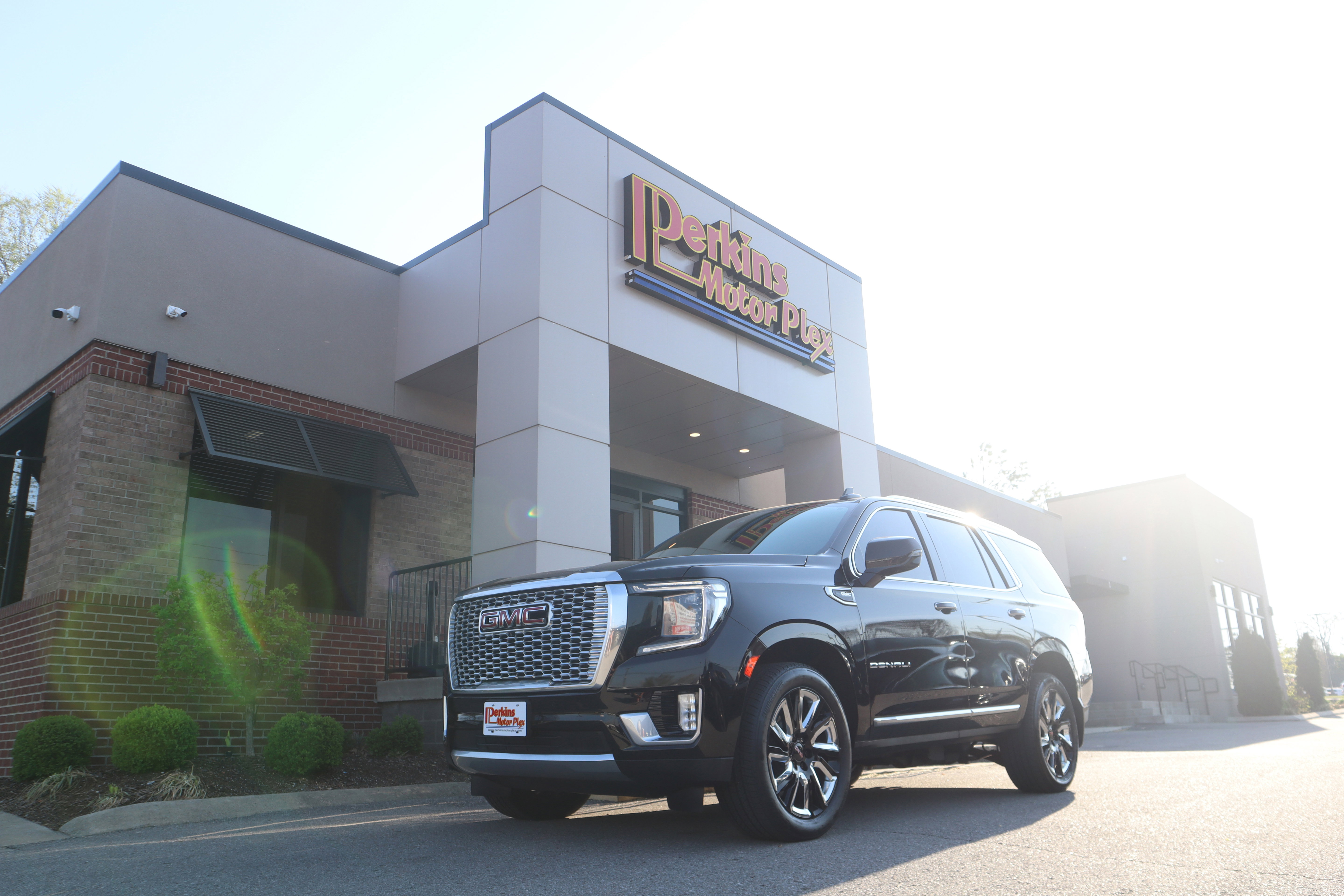 Used 2021 GMC Yukon Denali w/ Denali Premium Package image 45