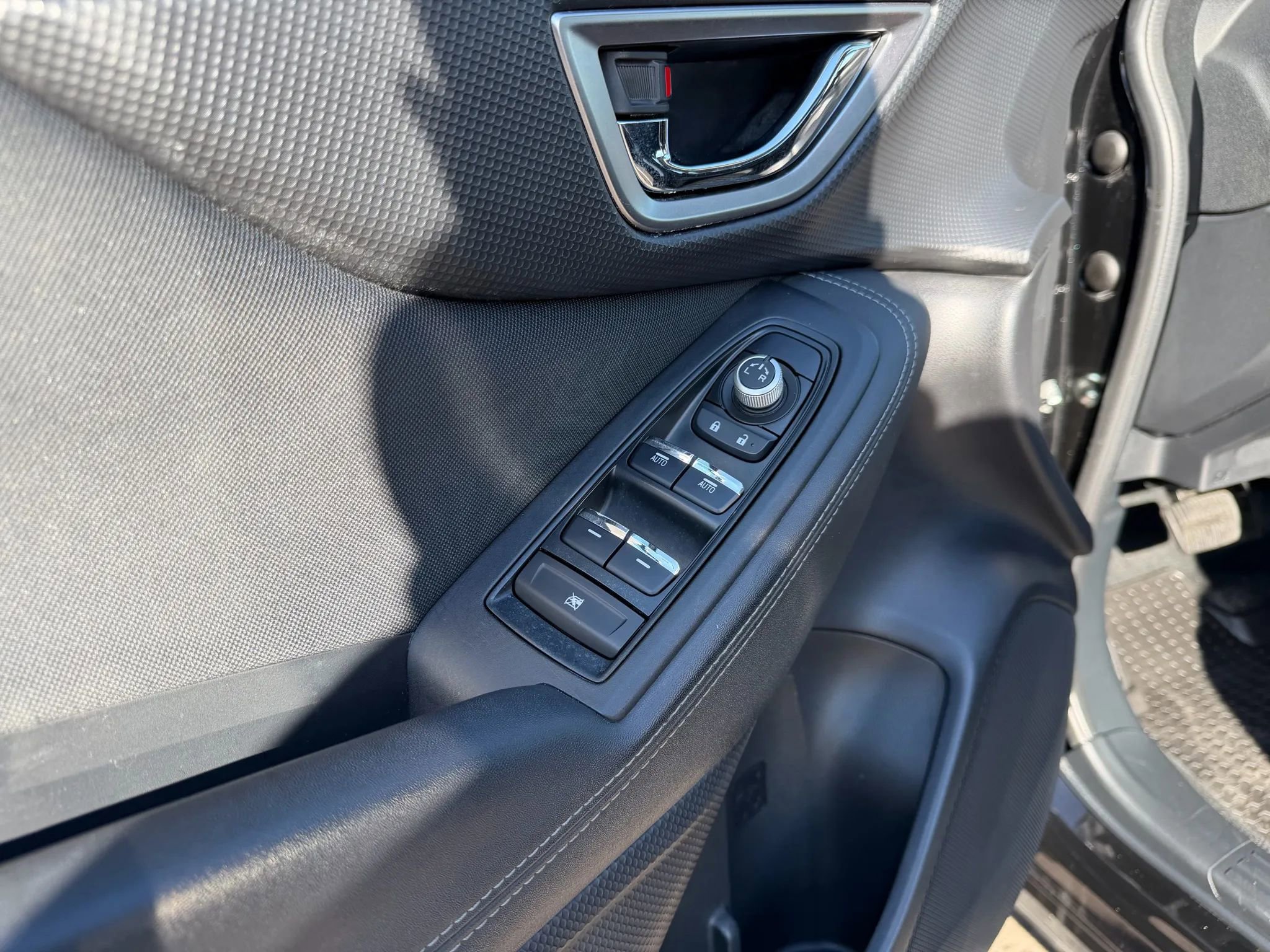 Used 2019 Subaru Forester Premium image 10