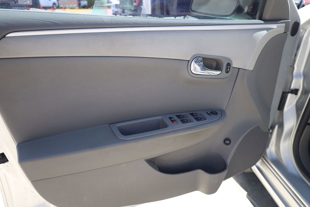 Used 2010 Chevrolet Malibu LS FWD image 10