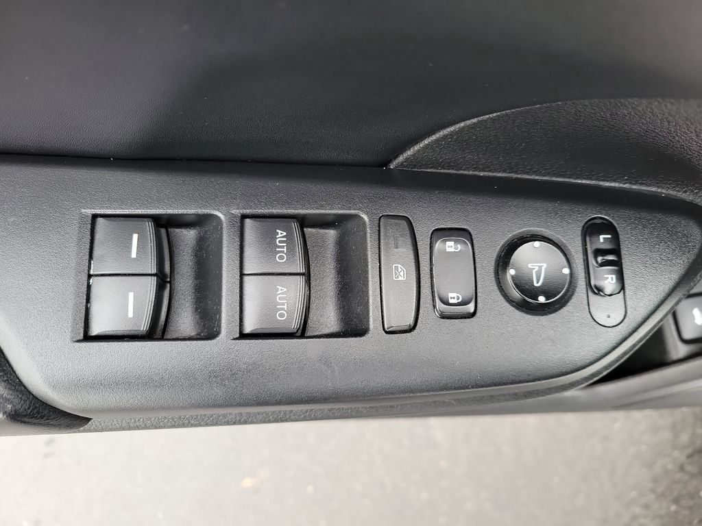 Used 2019 Honda Insight Touring image 19