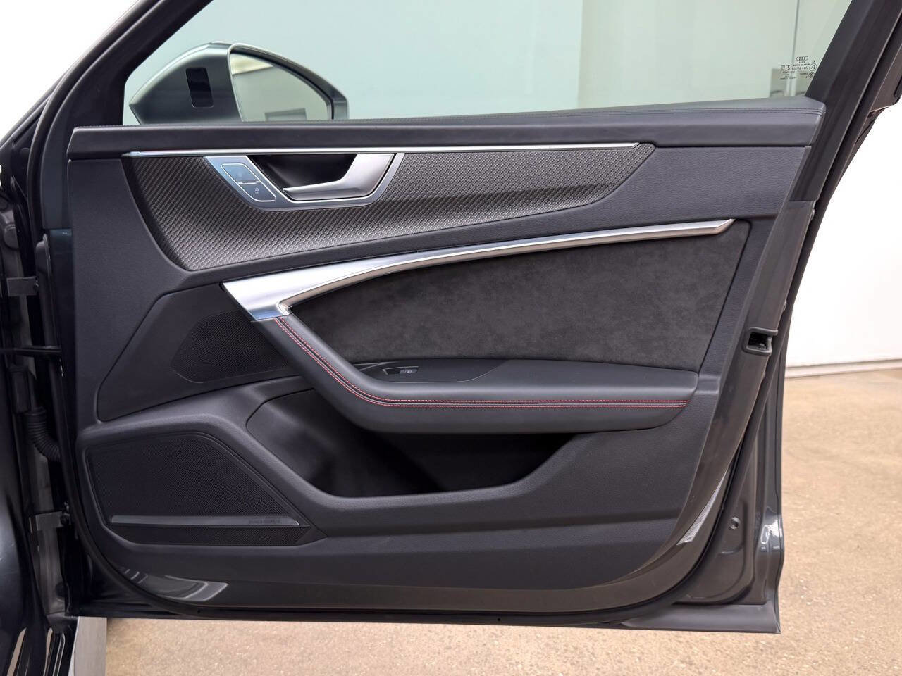 Used 2021 Audi RS 6 image 55