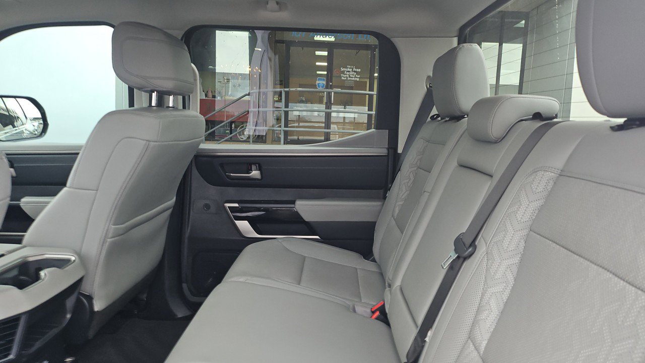 Used 2023 Toyota Tundra Limited w/ Power Package image 14