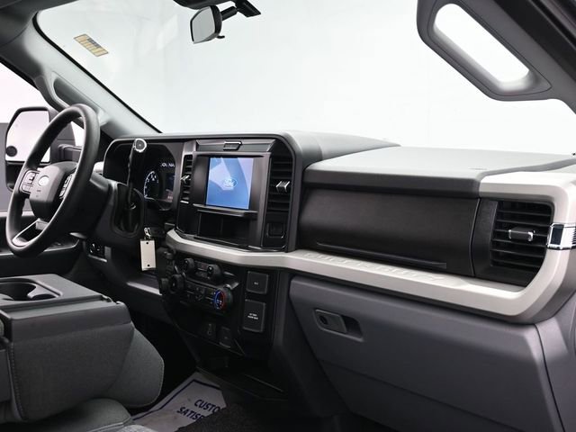 Certified 2025 Ford F350 XLT w/ FX4 Off-Road Package AWD/4WD image 25