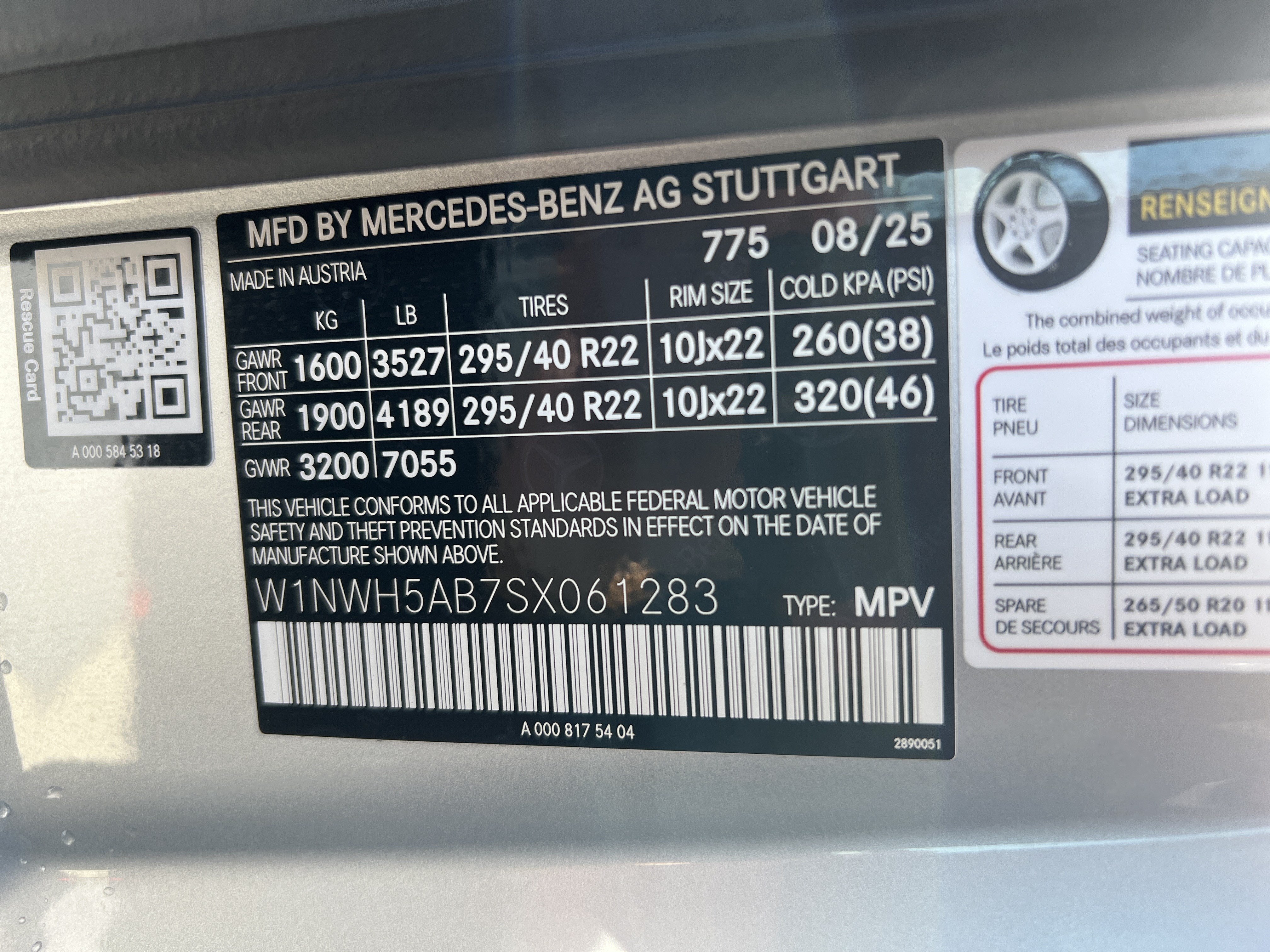 Certified 2025 Mercedes-Benz G 63 AMG 4MATIC image 37