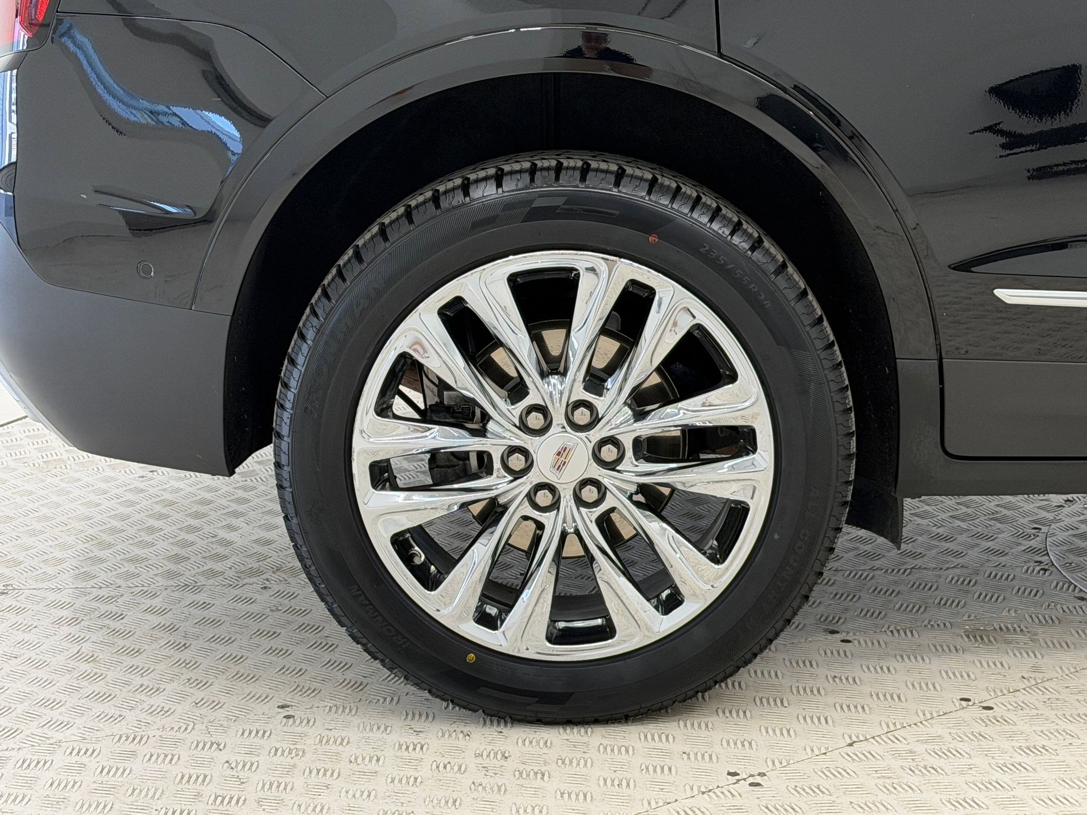 Used 2022 Cadillac XT5 Premium Luxury w/ Platinum Package image 12