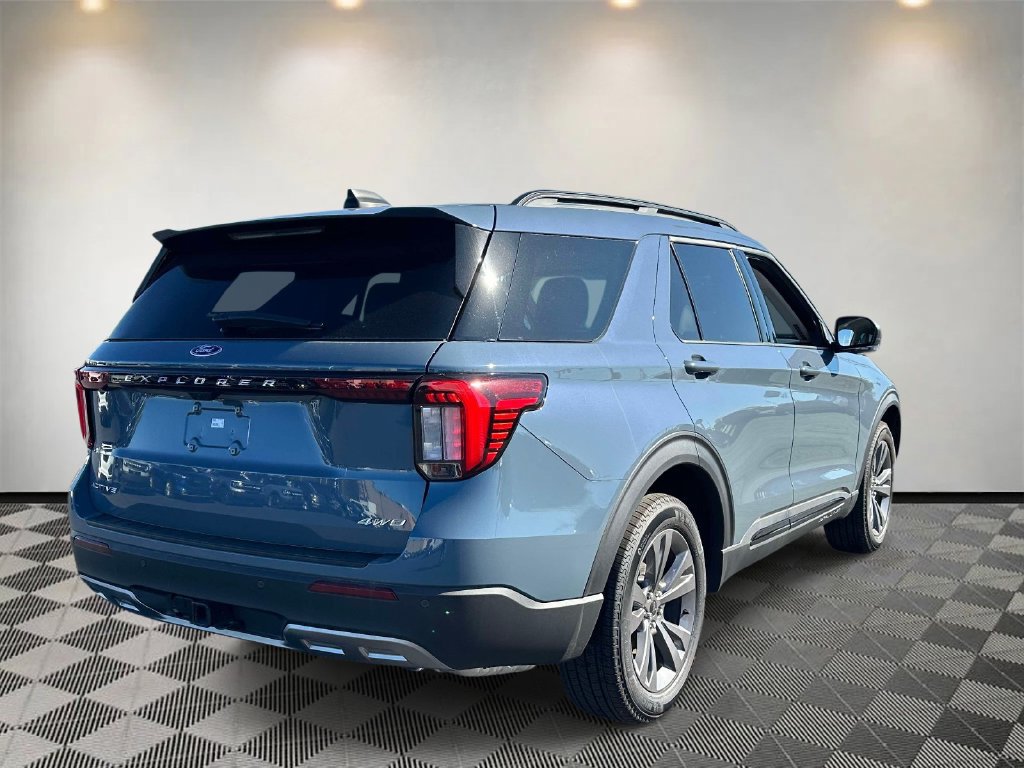 Certified 2026 Ford Explorer Active w/ Active Comfort Package AWD/4WD image 4